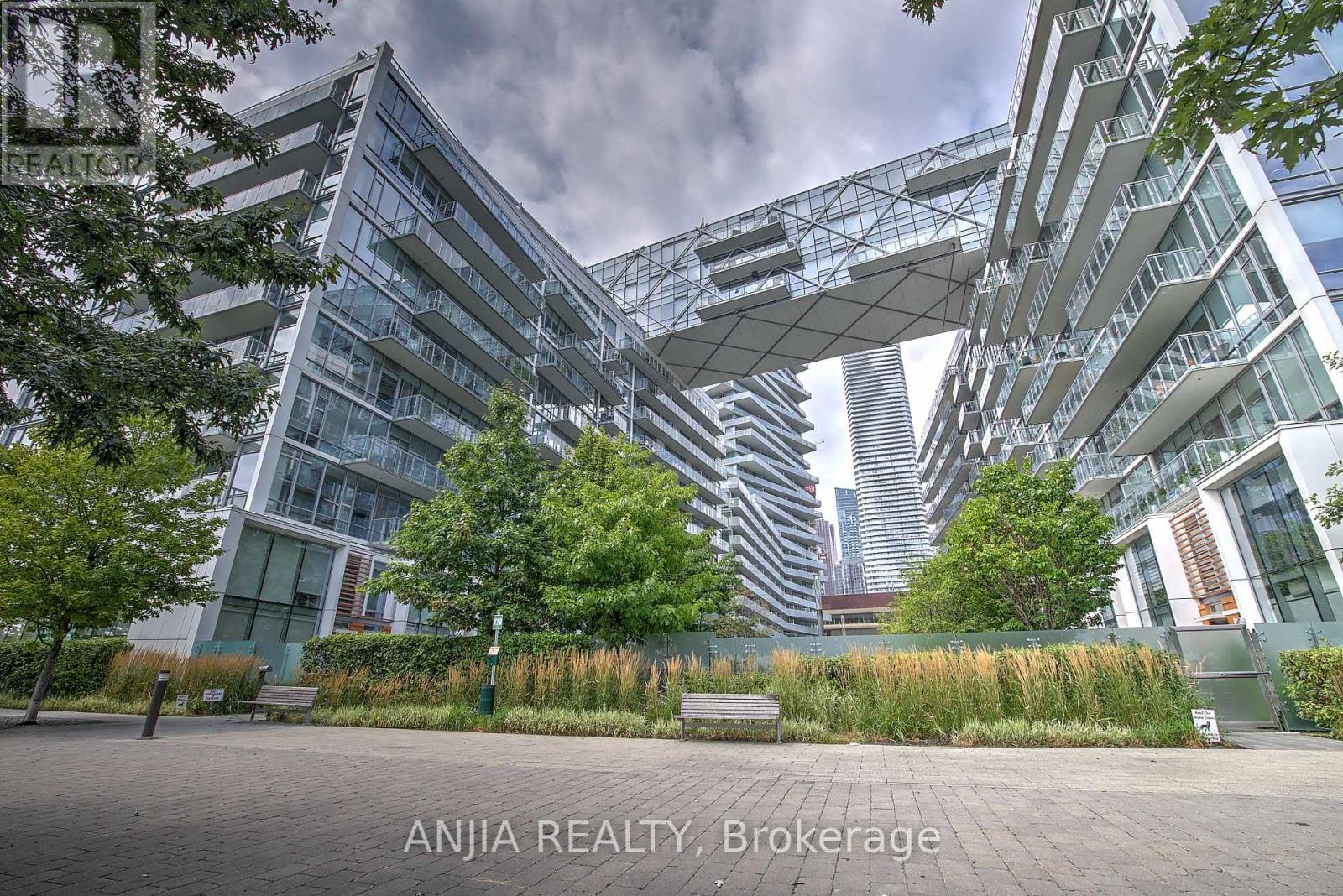 Ph1209 - 29 Queens Quay E, Toronto, Ontario  M5E 0A4 - Photo 18 - C12743794