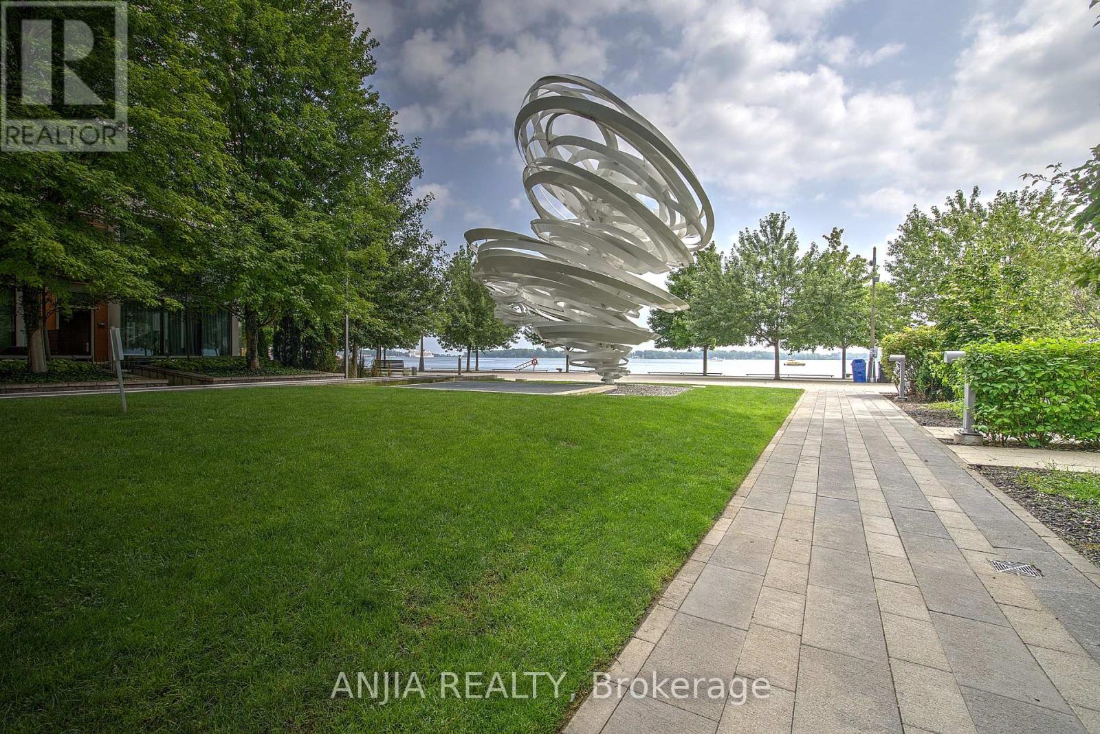 Ph1209 - 29 Queens Quay E, Toronto, Ontario  M5E 0A4 - Photo 19 - C12743794