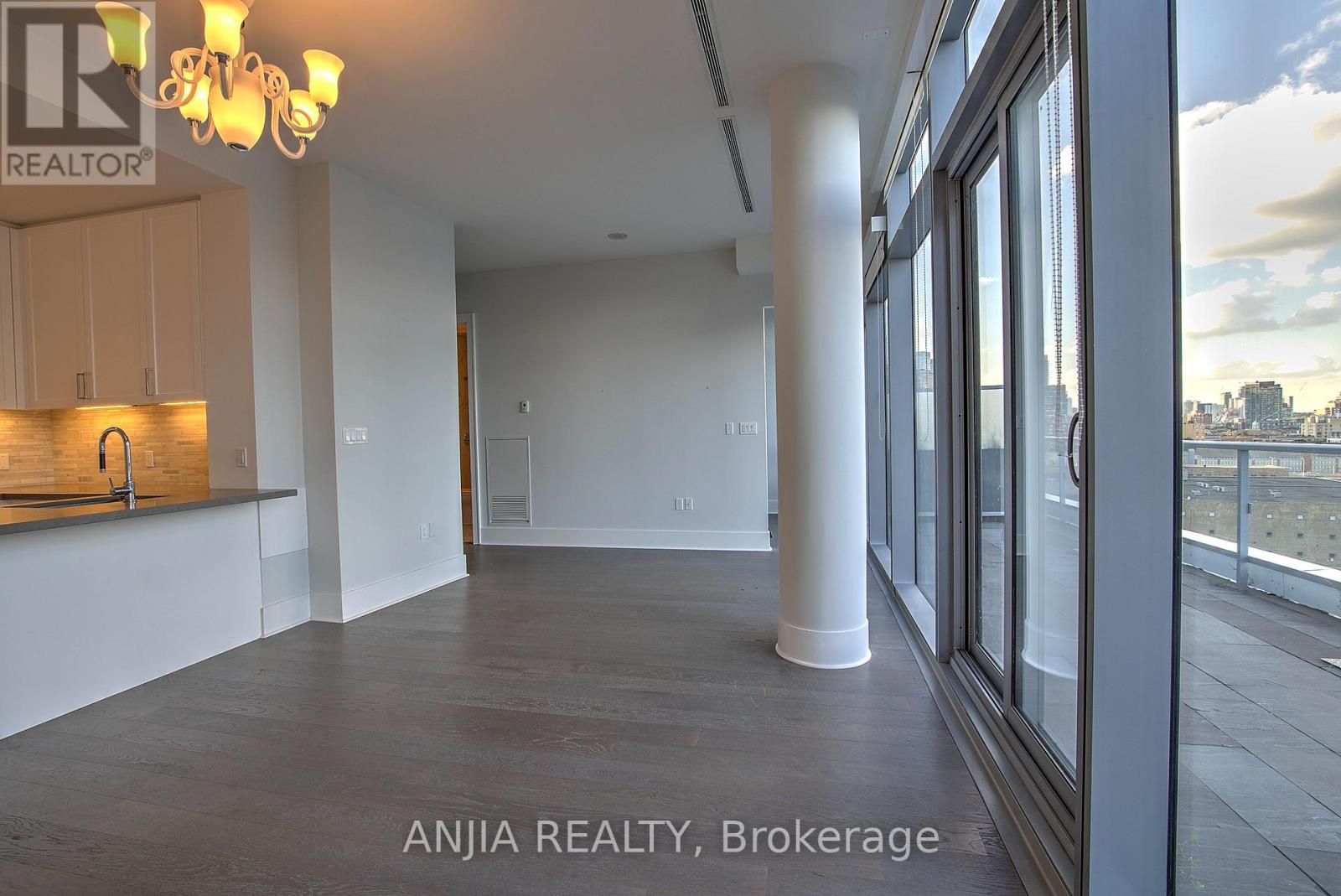 Ph1209 - 29 Queens Quay E, Toronto, Ontario  M5E 0A4 - Photo 23 - C12743794