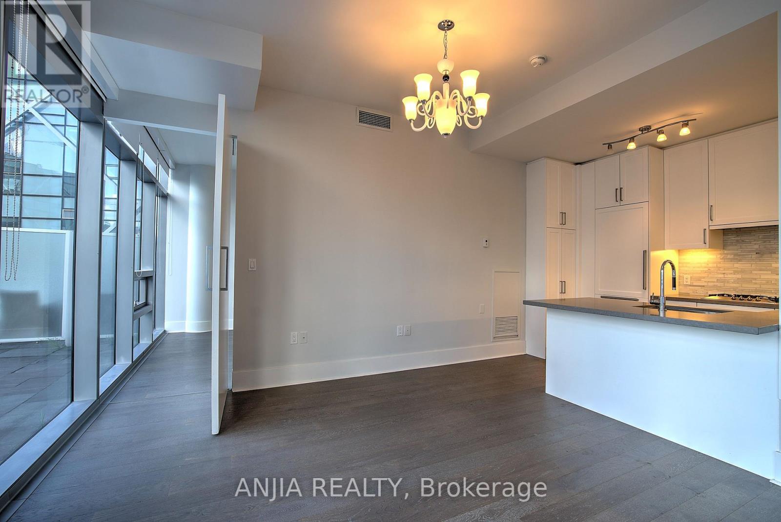 Ph1209 - 29 Queens Quay E, Toronto, Ontario  M5E 0A4 - Photo 29 - C12743794