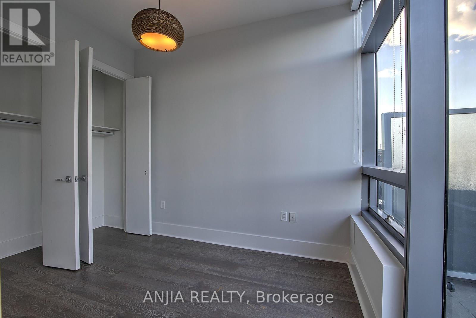 Ph1209 - 29 Queens Quay E, Toronto, Ontario  M5E 0A4 - Photo 33 - C12743794