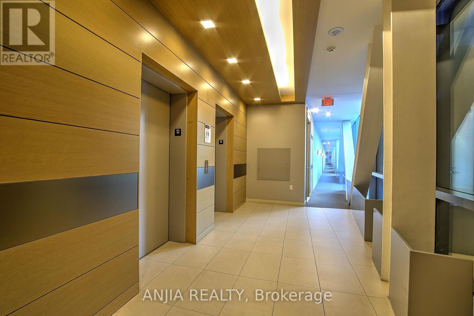 Ph1209 - 29 Queens Quay E, Toronto, Ontario  M5E 0A4 - Photo 36 - C12743794