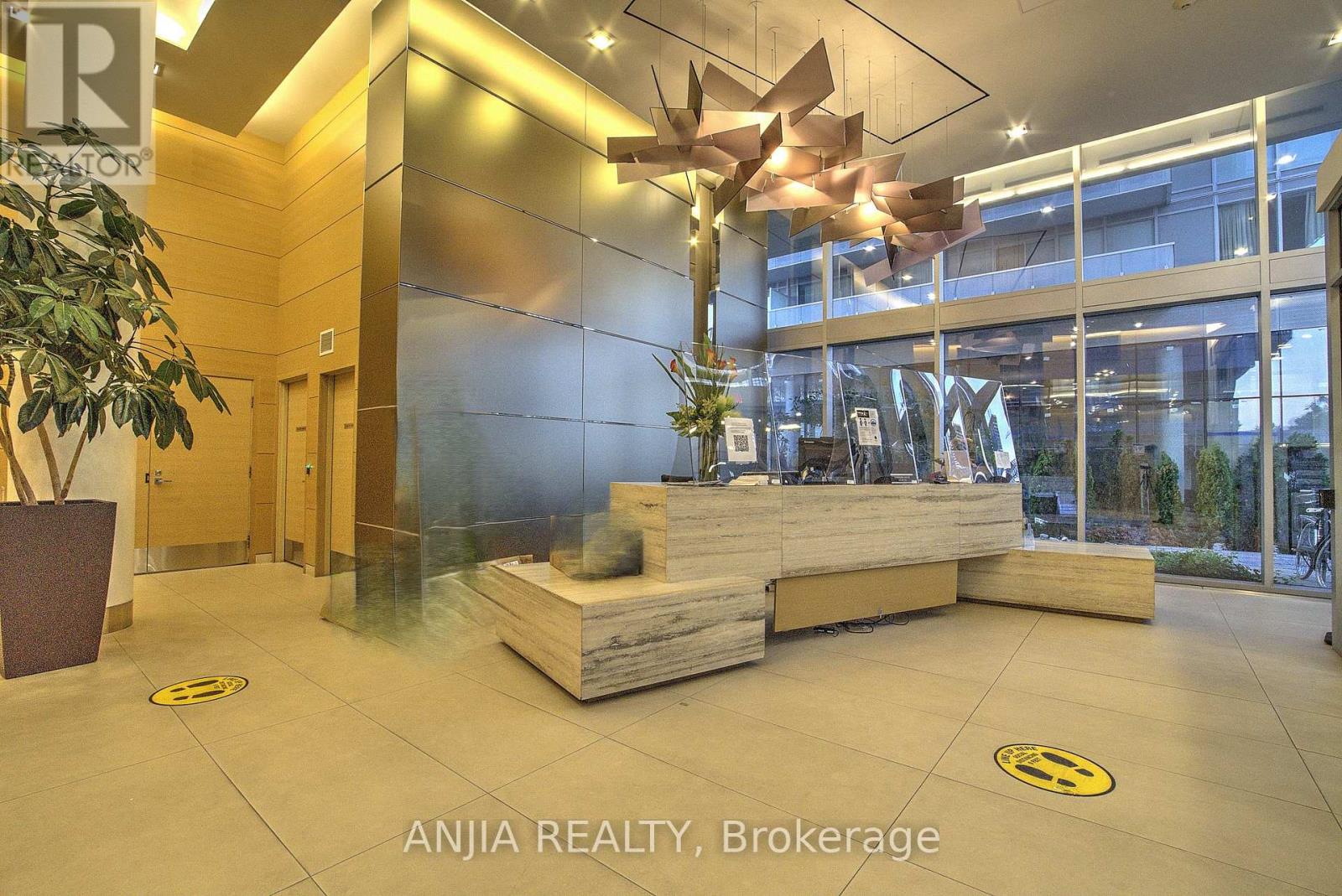 Ph1209 - 29 Queens Quay E, Toronto, Ontario  M5E 0A4 - Photo 38 - C12743794