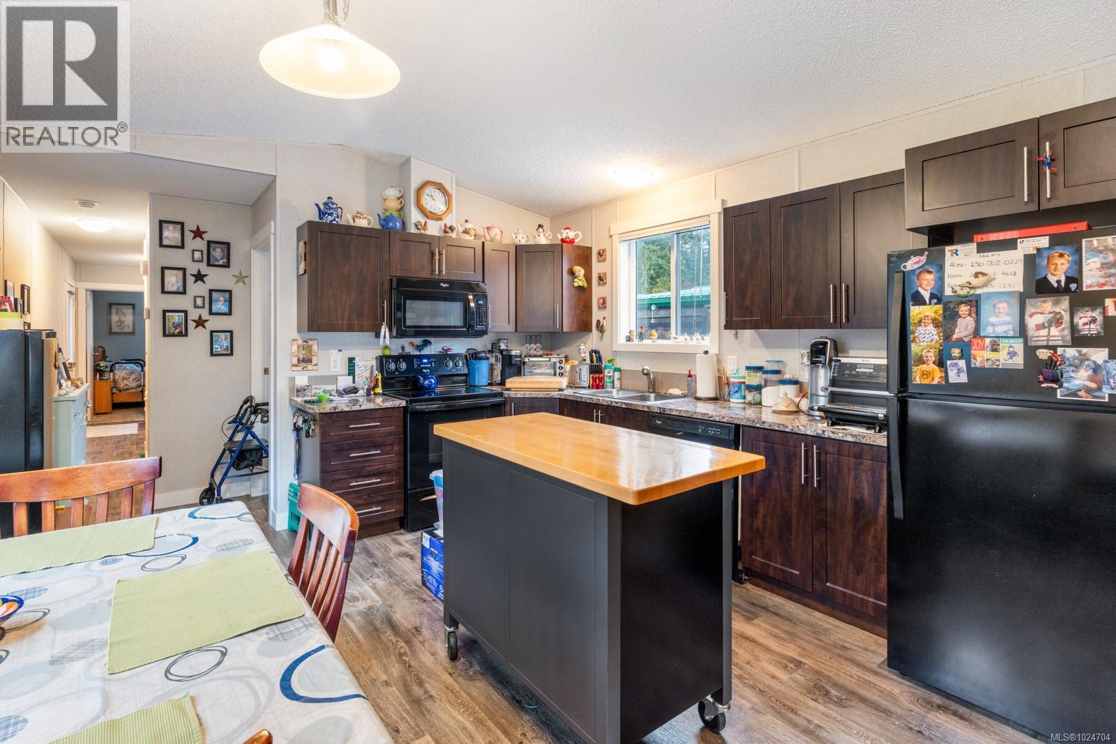 2998 Cumberland Rd, Courtenay, British Columbia  V9N 9P1 - Photo 3 - 1024704