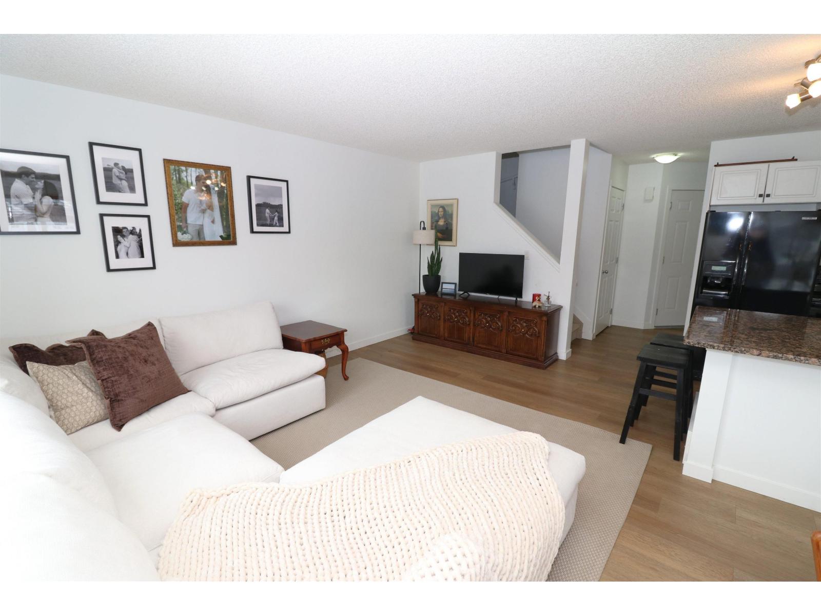 #75 120 Magrath Rd Nw, Edmonton, Alberta T6R 0C6 - Photo 11 - E4471673