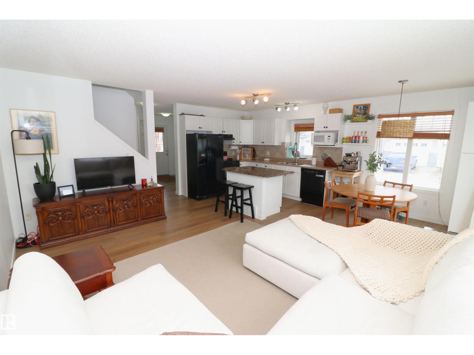 #75 120 Magrath Rd Nw, Edmonton, Alberta T6R 0C6 - Photo 9 - E4471673