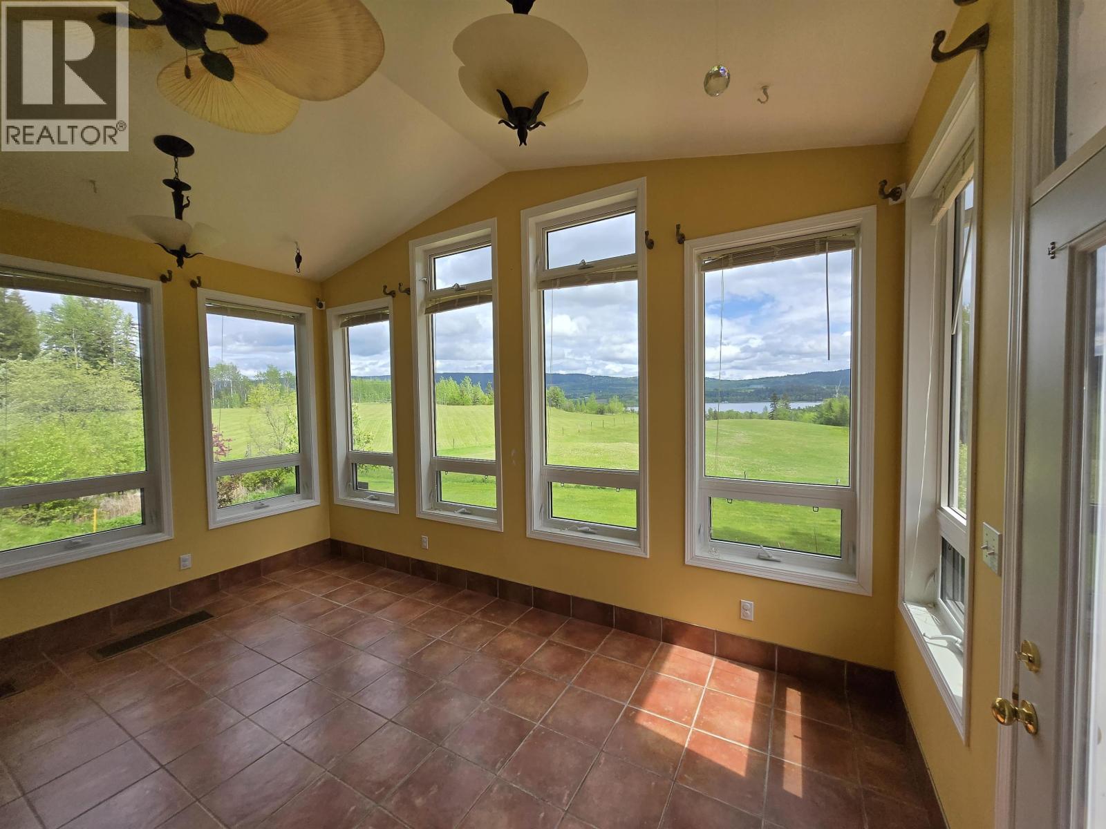 2211 E Sales Road, Quesnel, British Columbia  V2J 6K4 - Photo 25 - R3084976