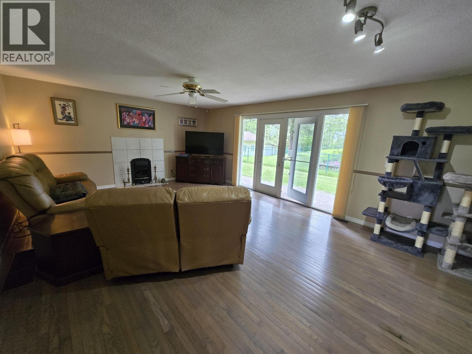 2211 E Sales Road, Quesnel, British Columbia  V2J 6K4 - Photo 27 - R3084976