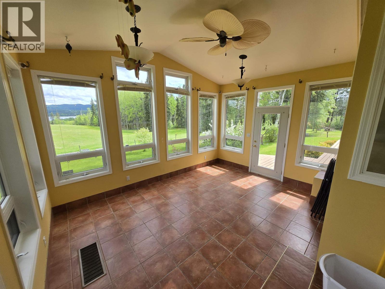 2211 E Sales Road, Quesnel, British Columbia  V2J 6K4 - Photo 24 - R3084976