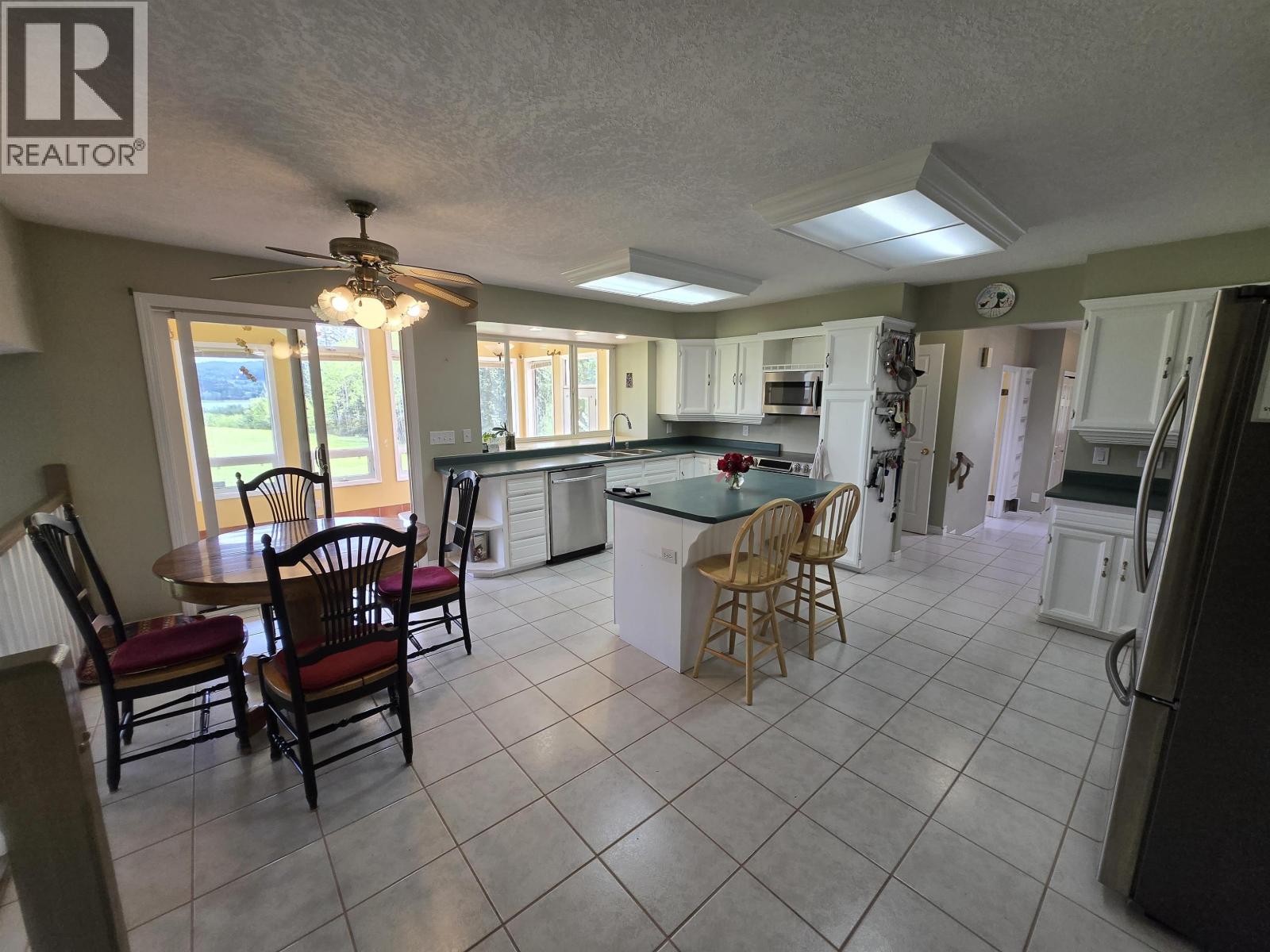 2211 E Sales Road, Quesnel, British Columbia  V2J 6K4 - Photo 20 - R3084976