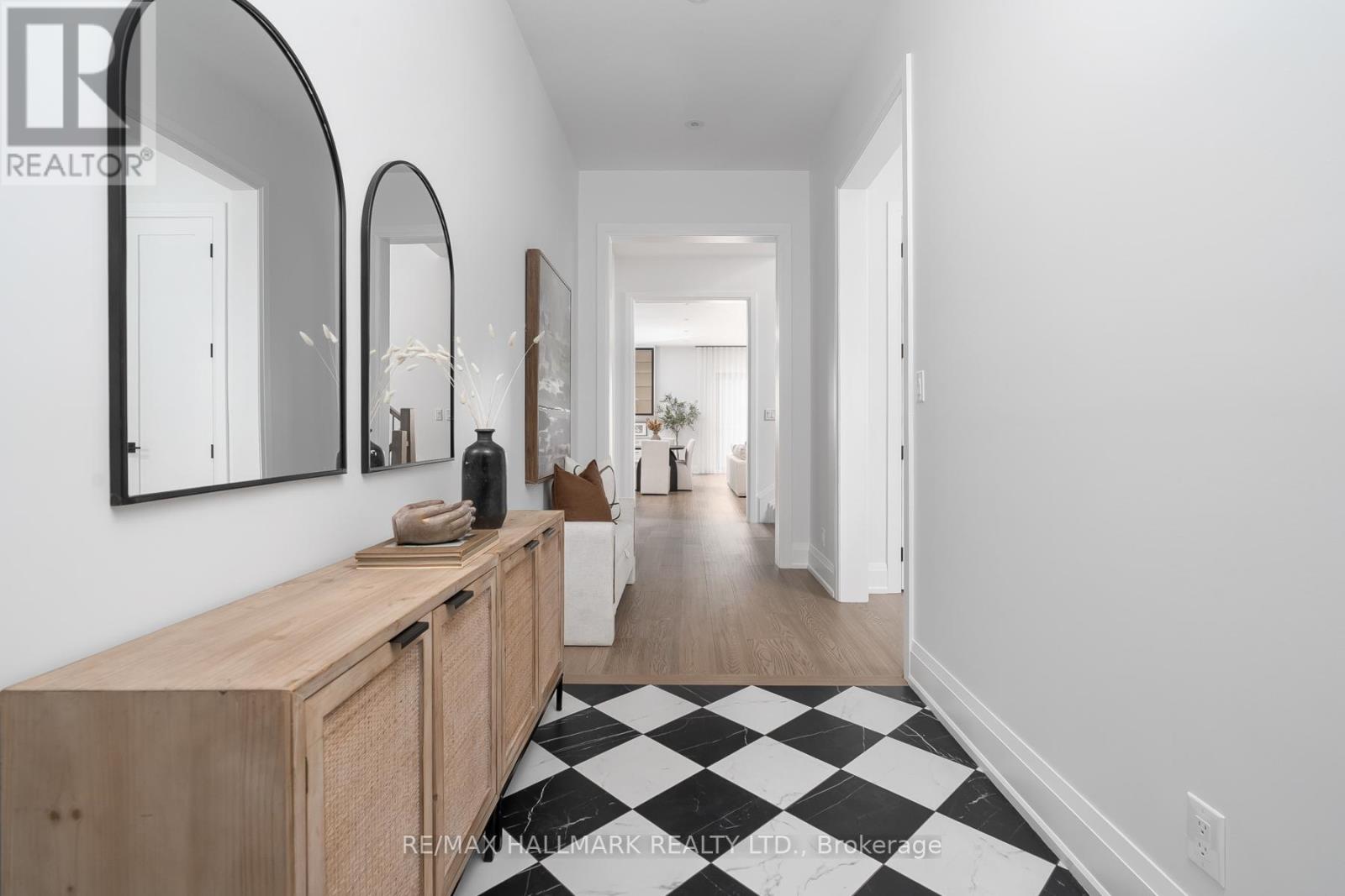 36 Karnwood Drive, Toronto, Ontario  M1L 2Z5 - Photo 4 - E12743898