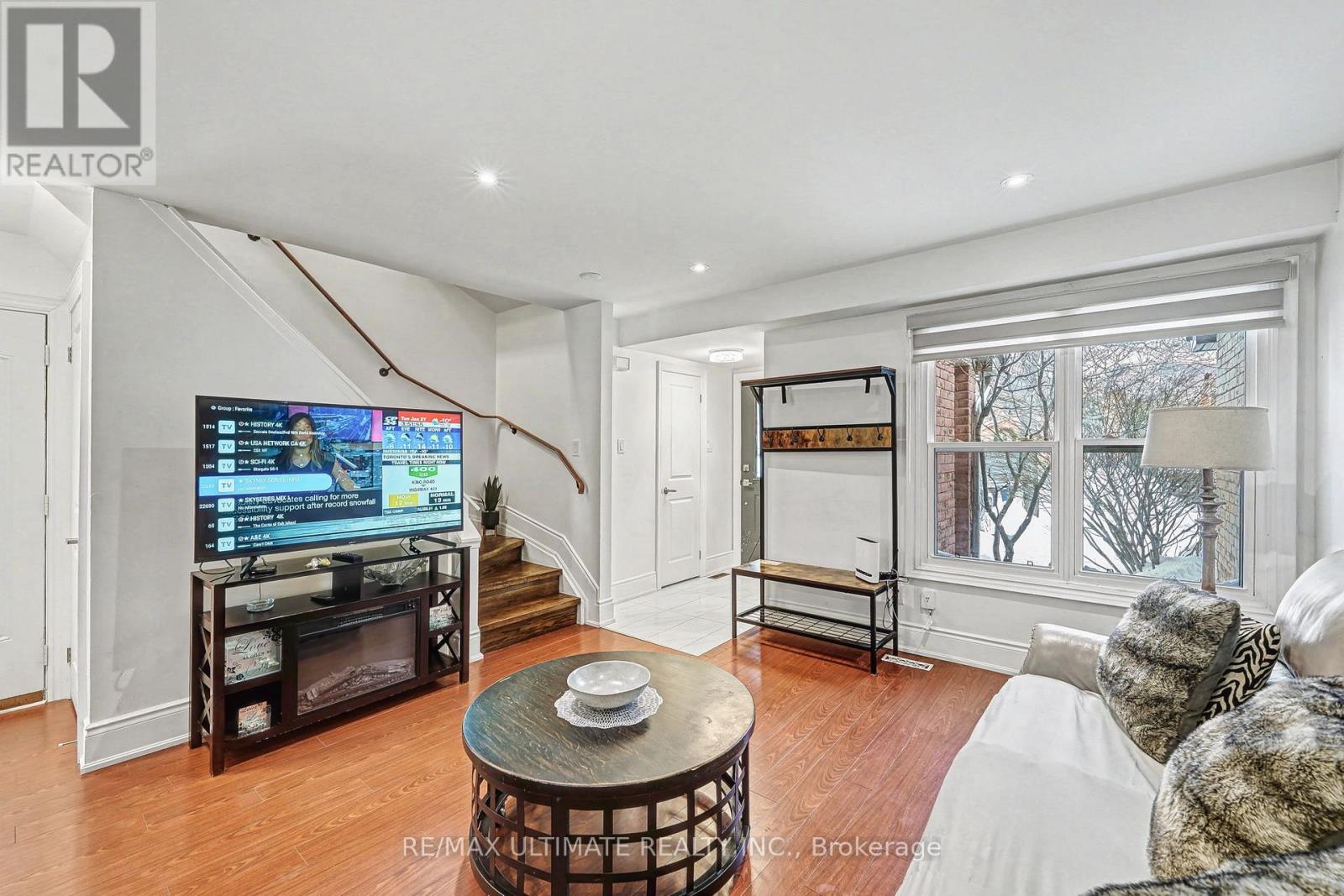 29 Kipling Crescent, Ajax, Ontario  L1S 5A7 - Photo 2 - E12743938