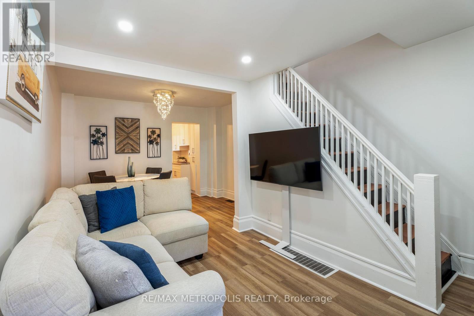 162 Olive Avenue, Oshawa, Ontario  L1H 2P2 - Photo 4 - E12743940