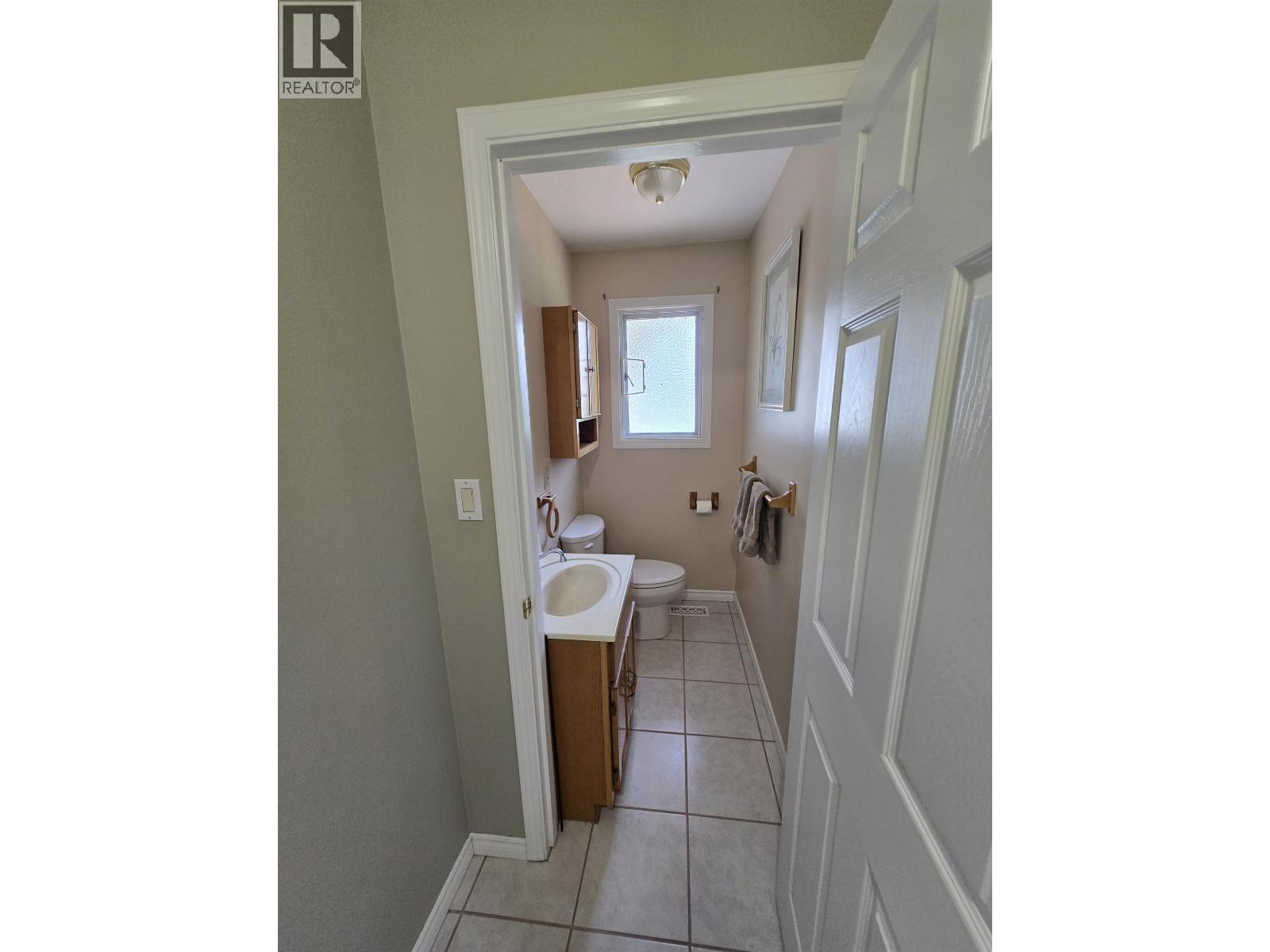 2211 E Sales Road, Quesnel, British Columbia  V2J 6K4 - Photo 19 - R3084976