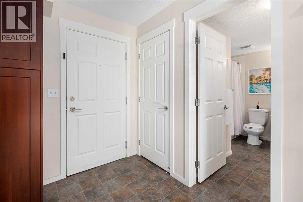 1305, 755 Copperpond Boulevard Se, Calgary, Alberta  T2Z 4R2 - Photo 3 - A2278783