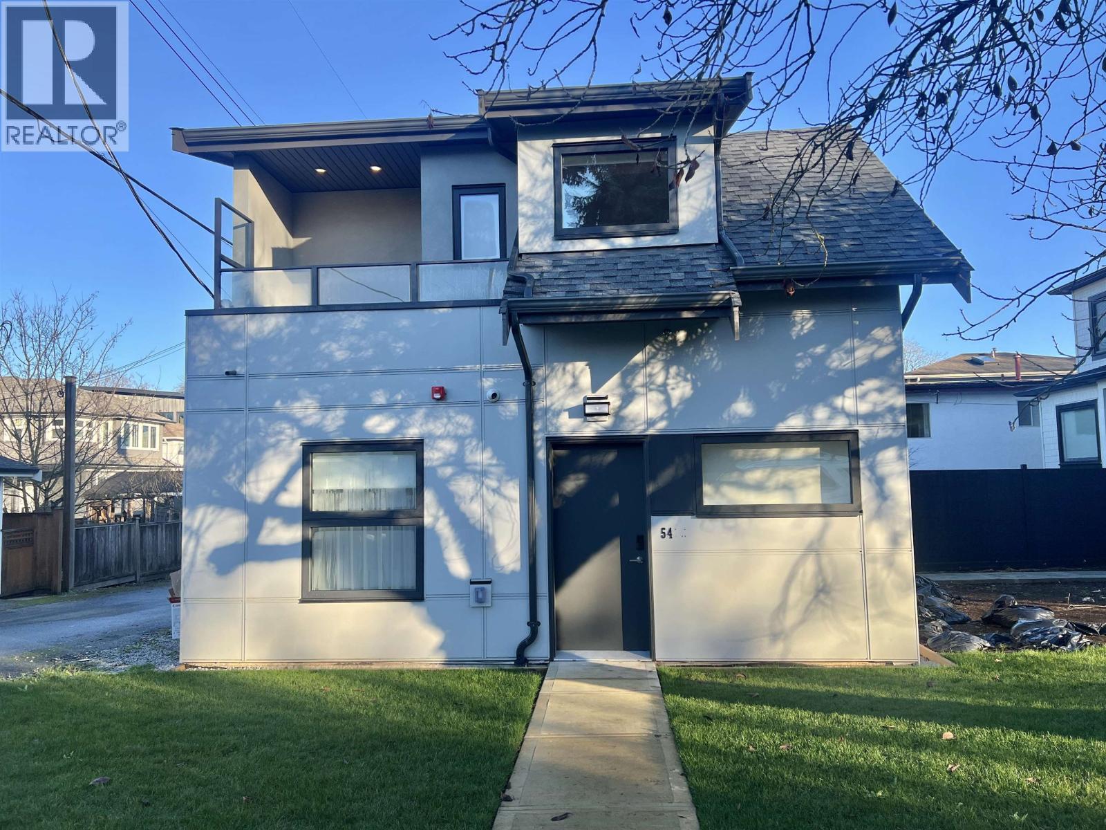 5482 QUEBEC STREET, Vancouver