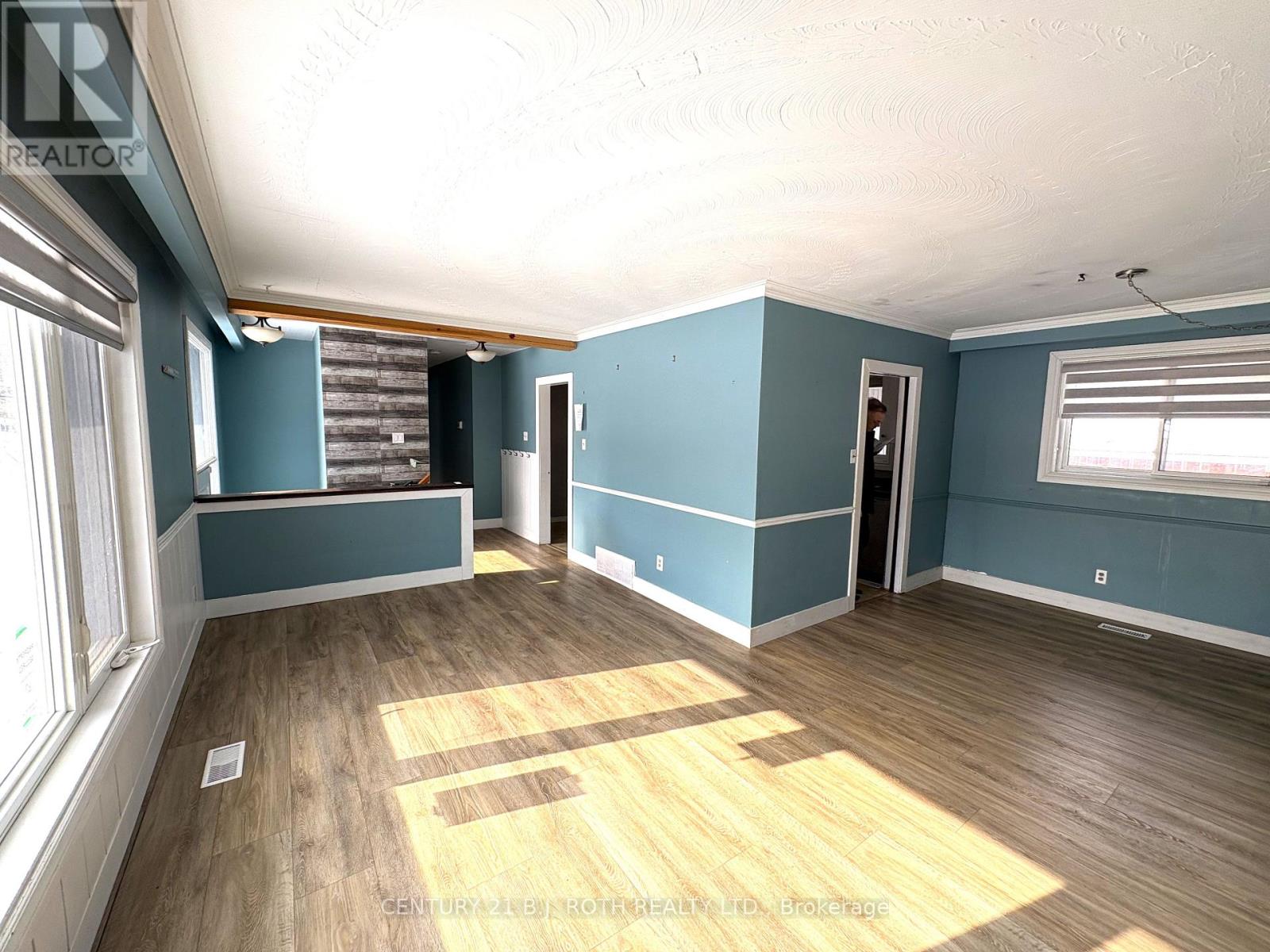 150 Nelson Street E, New Tecumseth, Ontario  L9R 1J5 - Photo 13 - N12743832