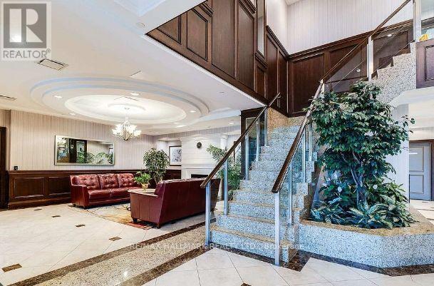 1001 - 15 North Park Road, Vaughan, Ontario  L4J 0A1 - Photo 2 - N12743878