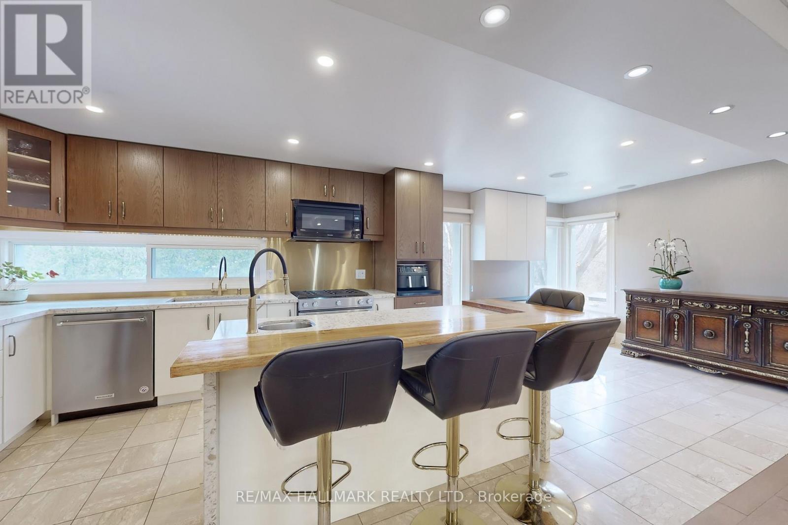 Main Floor - 115 Lynwood Crescent, King, Ontario  L0G 1N0 - Photo 16 - N12743908