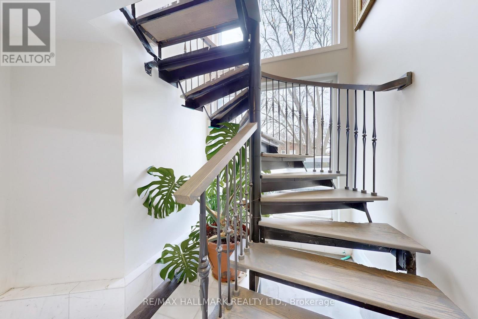 Main Floor - 115 Lynwood Crescent, King, Ontario  L0G 1N0 - Photo 44 - N12743908