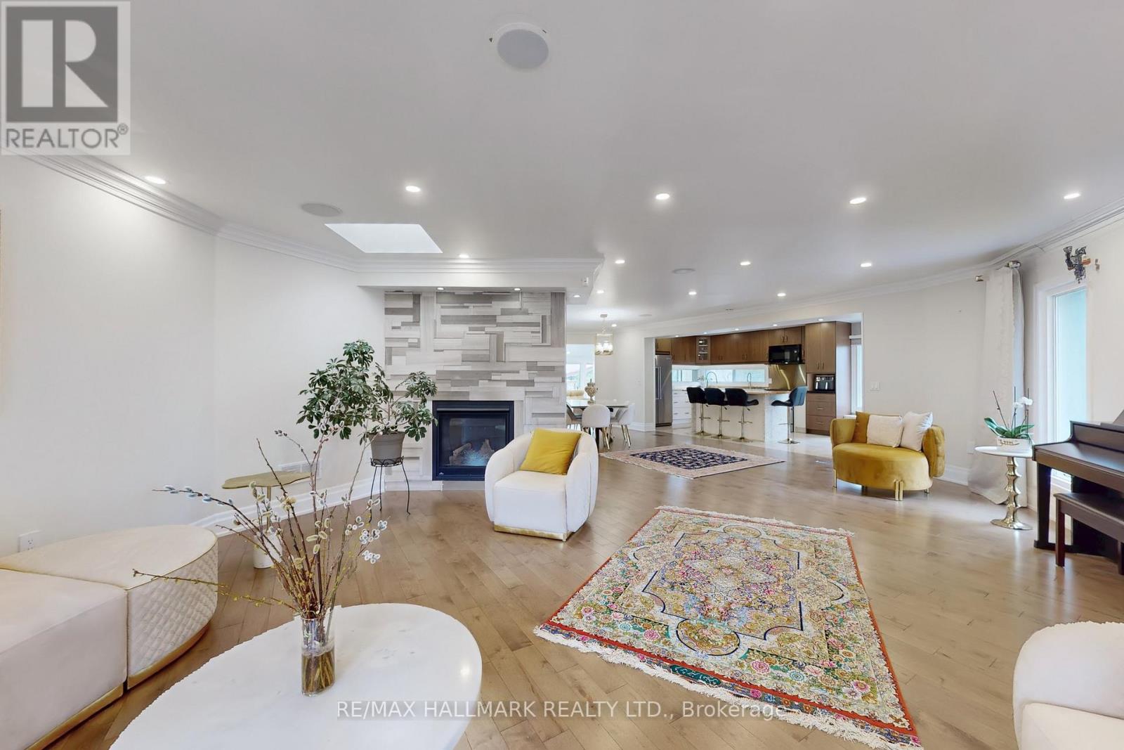 Main Floor - 115 Lynwood Crescent, King, Ontario  L0G 1N0 - Photo 8 - N12743908