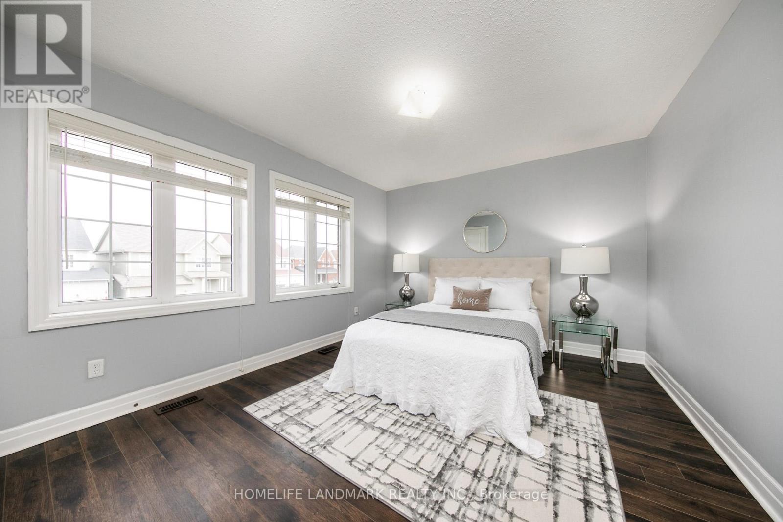 12 Fred Mason Street, Georgina, Ontario  L4P 0B7 - Photo 11 - N12743952