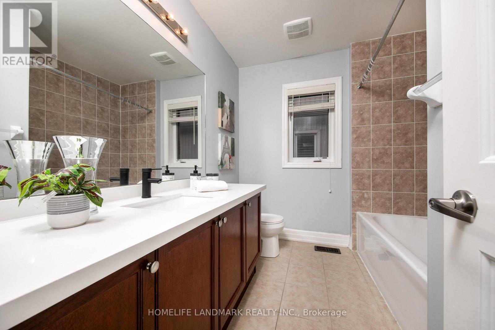 12 Fred Mason Street, Georgina, Ontario  L4P 0B7 - Photo 16 - N12743952