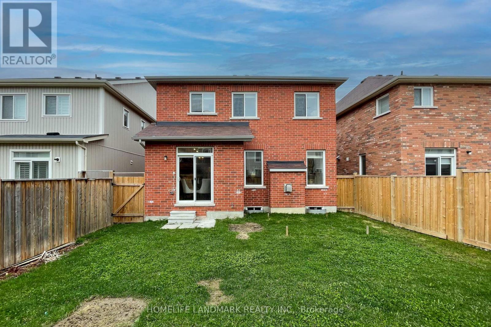 12 Fred Mason Street, Georgina, Ontario  L4P 0B7 - Photo 19 - N12743952