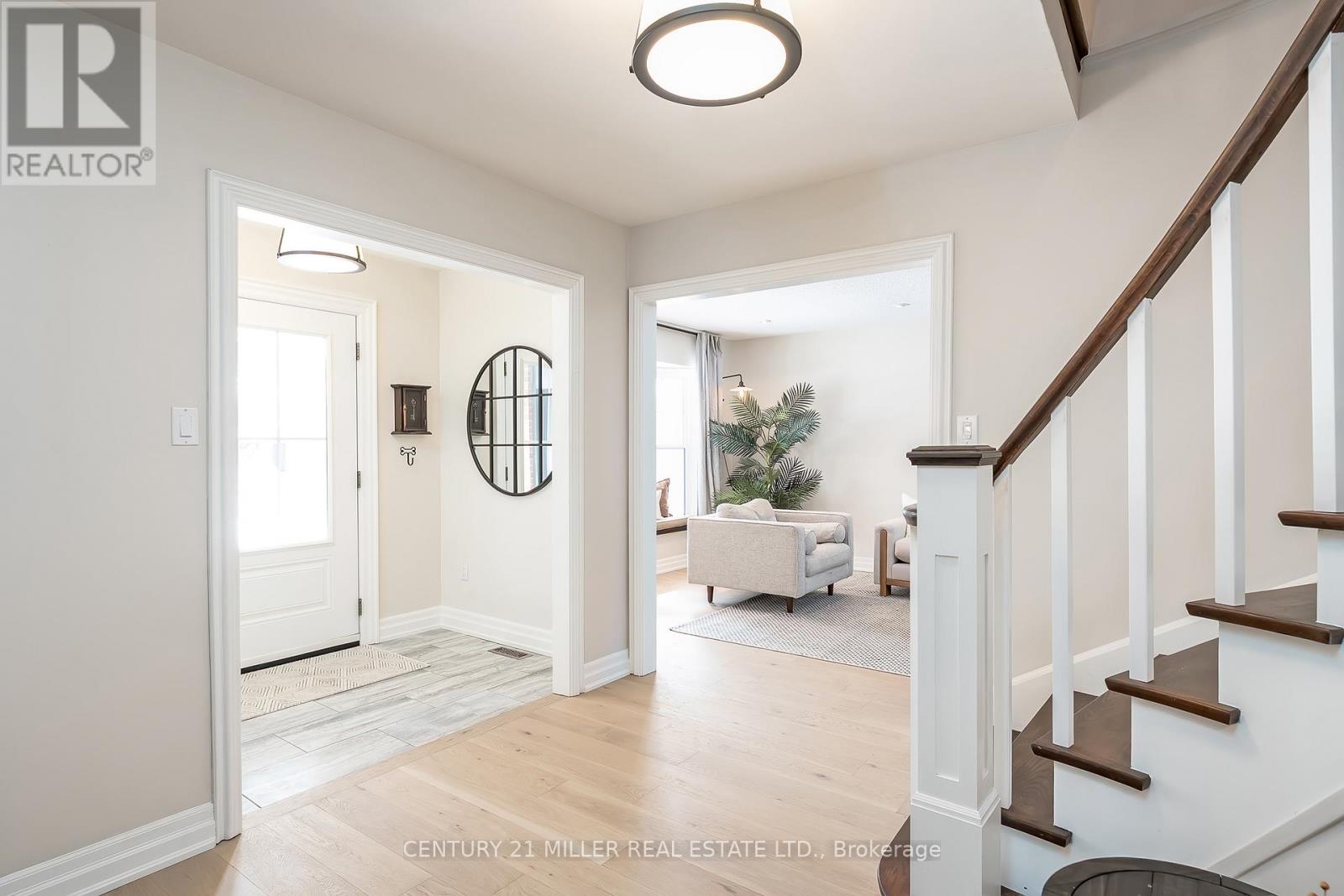 2337 Bennington Gate, Oakville, Ontario  L6J 5N7 - Photo 4 - W12743792