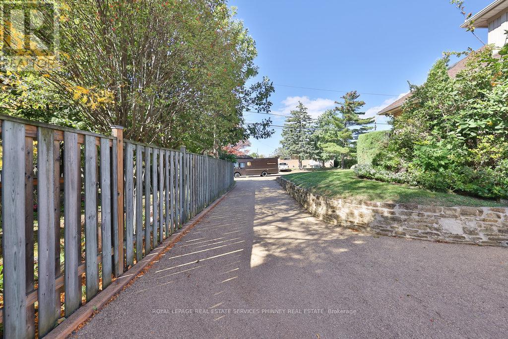 160 King Street E, Mississauga, Ontario  L5A 1T2 - Photo 42 - W12743808