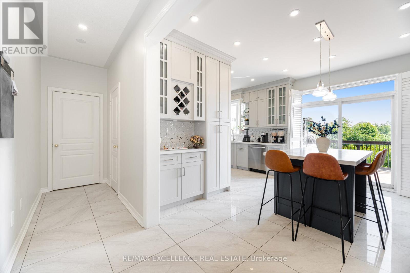 73 Gardenbrooke Trail, Brampton, Ontario  L6P 3J3 - Photo 15 - W12743900