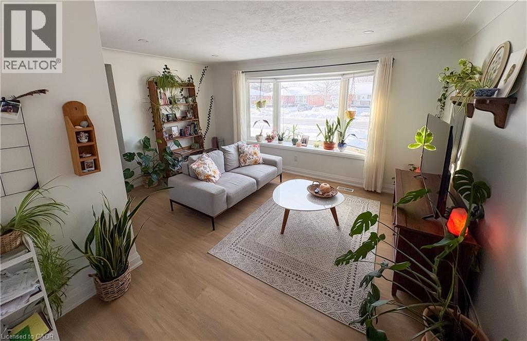 437 Upper Kenilworth Avenue, Hamilton, Ontario  L8T 4G7 - Photo 7 - 40802022