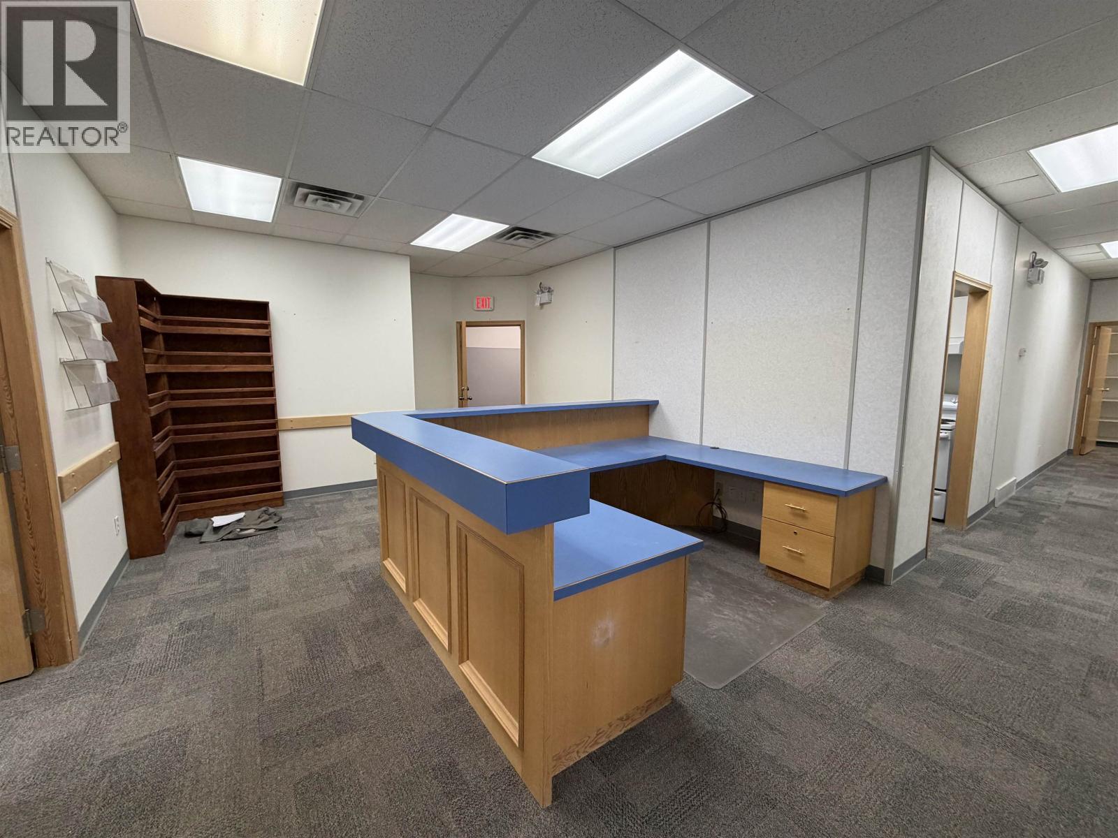 <div class="slider-price">$15 / ft<sup>2</sup></div><p>222 250 Douglas Avenue, Fort St. James, British Columbia</p>