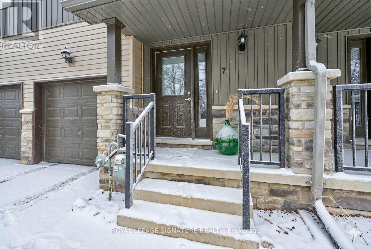 3 - 393 Manitoba Street, Bracebridge, Ontario P1L 1B4 - Photo 2 - X12743884