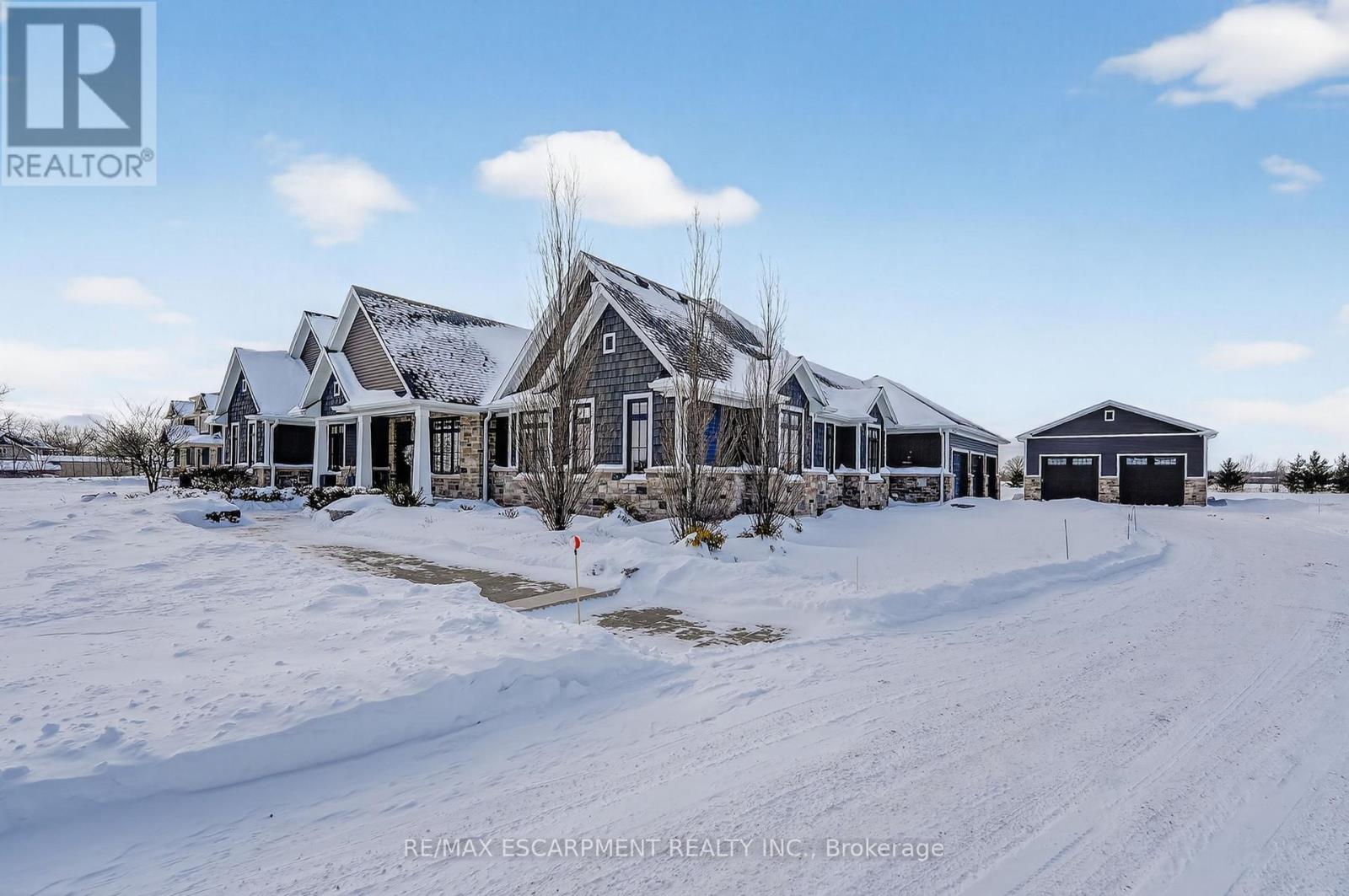 224 Mountain Road, Grimsby, Ontario  L3M 4E7 - Photo 43 - X12743904