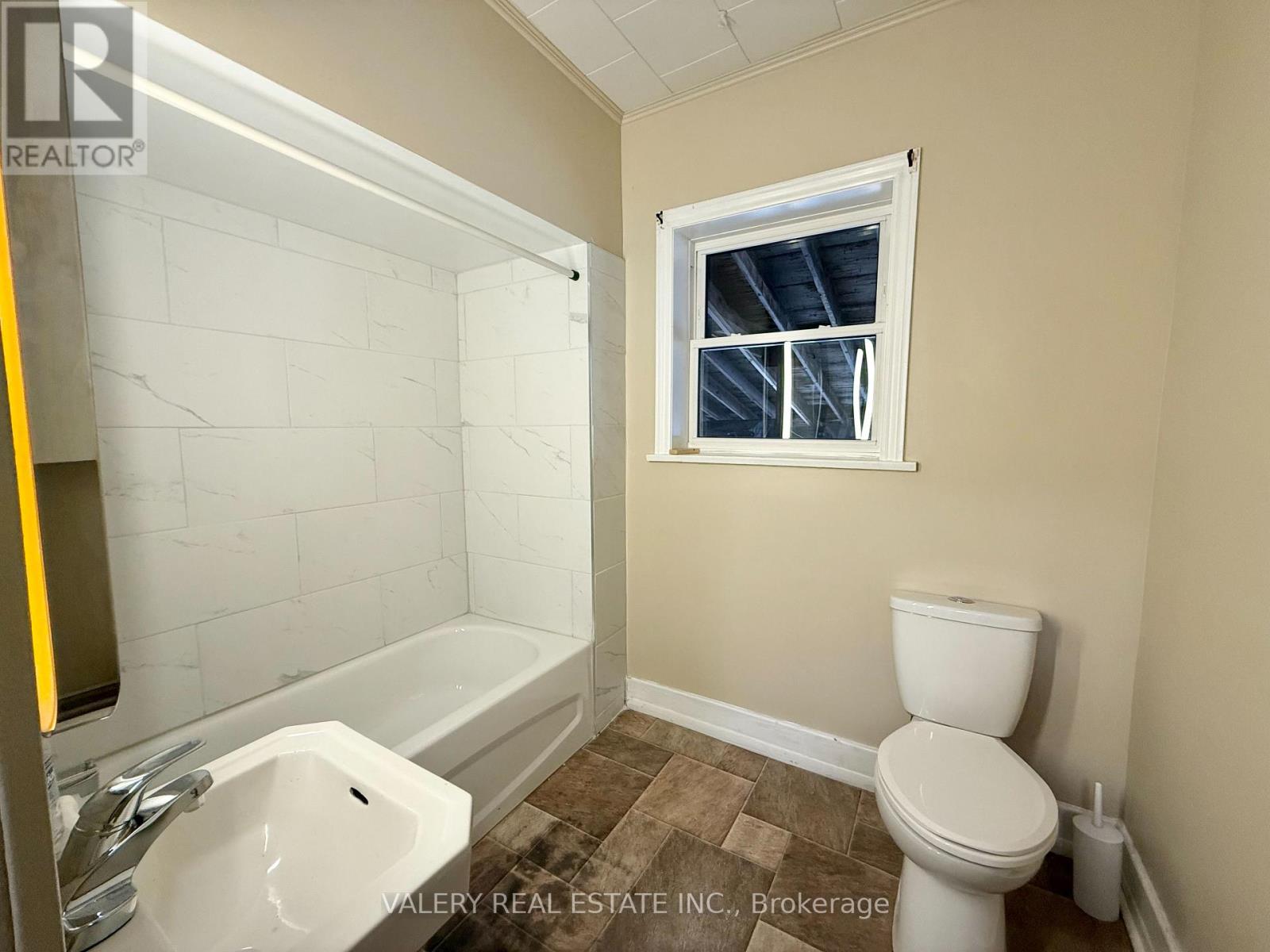 26 Tablot Street W, Chatham-Kent, Ontario  N0P 1A0 - Photo 17 - X12743906