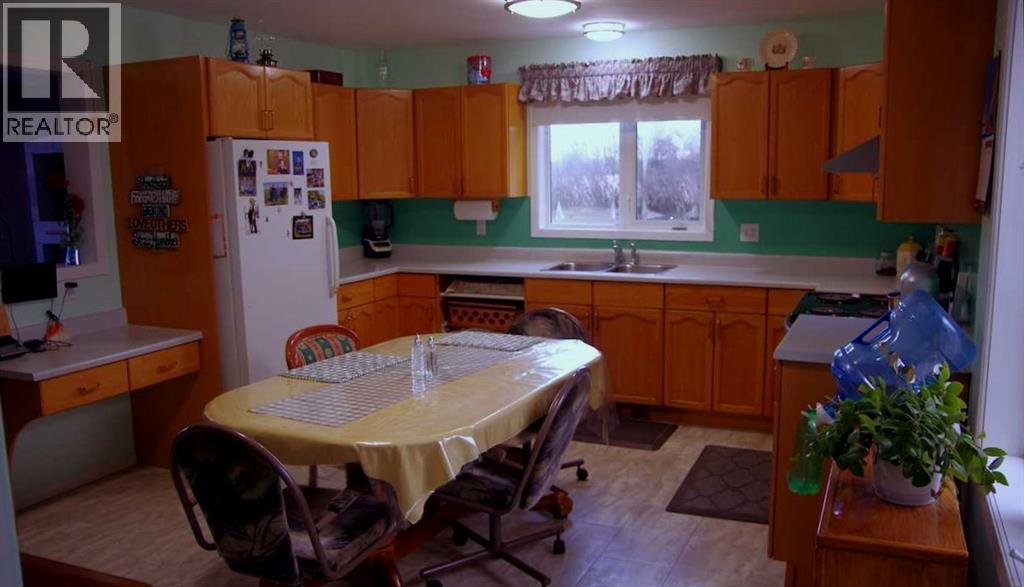 4910 49 Avenue S, Eaglesham, Alberta  T0H 1H0 - Photo 6 - A2278194