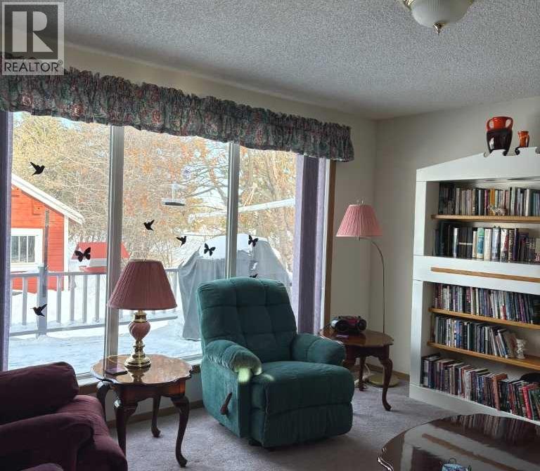 4910 49 Avenue S, Eaglesham, Alberta  T0H 1H0 - Photo 11 - A2278194