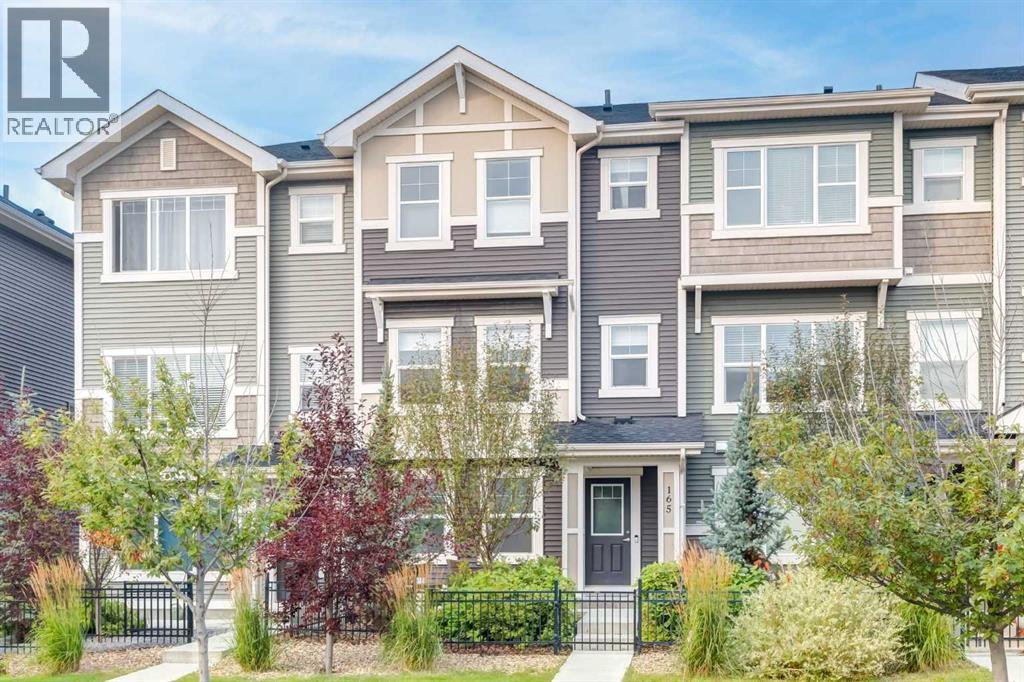 165 Sundown Road, Cochrane, Alberta