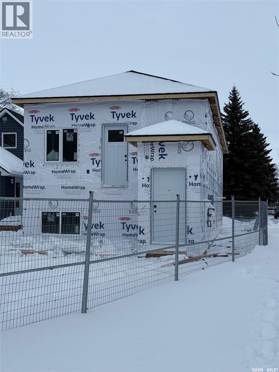 1401 D Avenue N, Saskatoon, Saskatchewan  S7L 1N7 - Photo 3 - SK027719