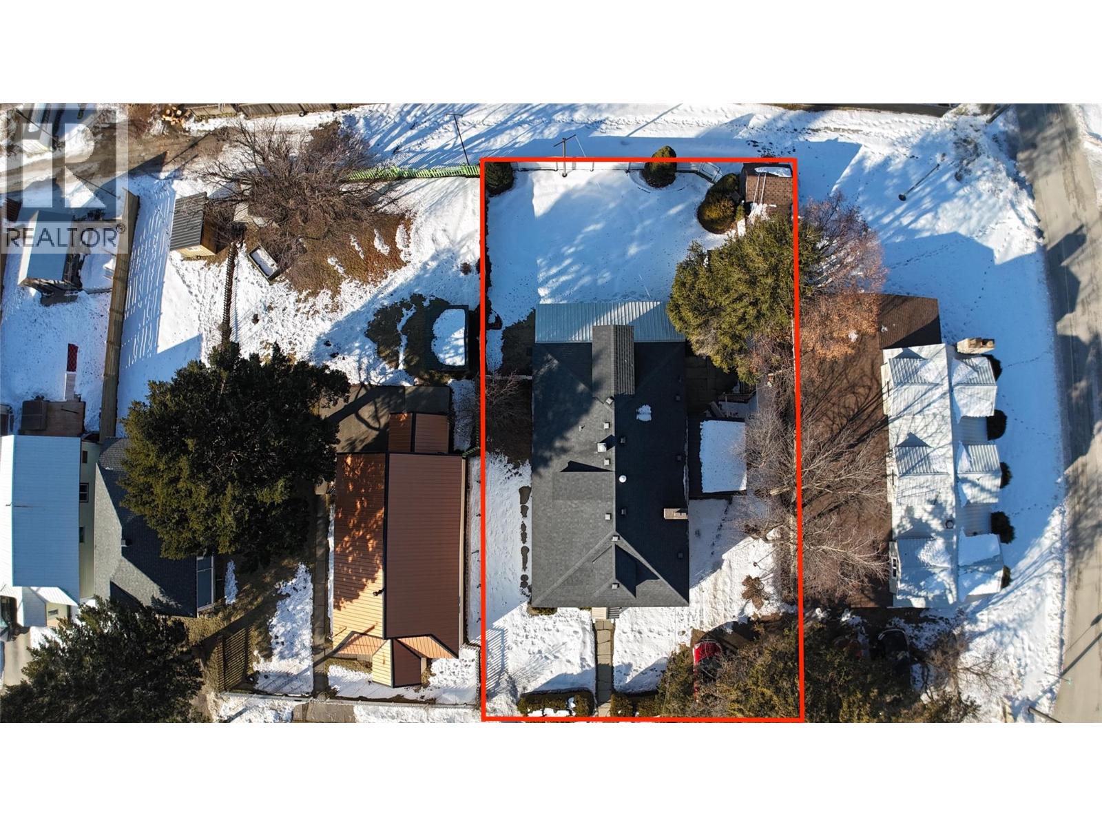 1161 4th Avenue, Fernie, British Columbia  V0B 1M0 - Photo 32 - 10369105