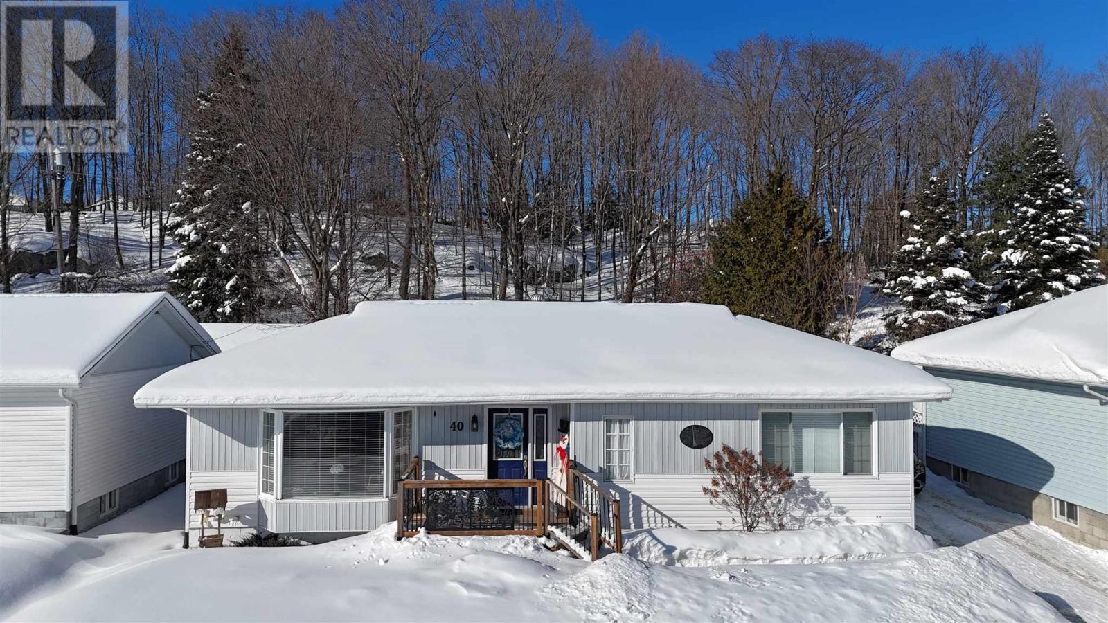 40 Axmith Ave, Elliot Lake, Ontario  P5A 1B7 - Photo 34 - SM260199