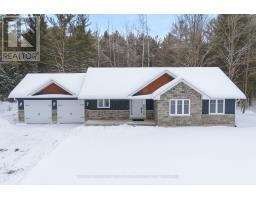 35 CROOKSTON ROAD, Centre Hastings, Ontario