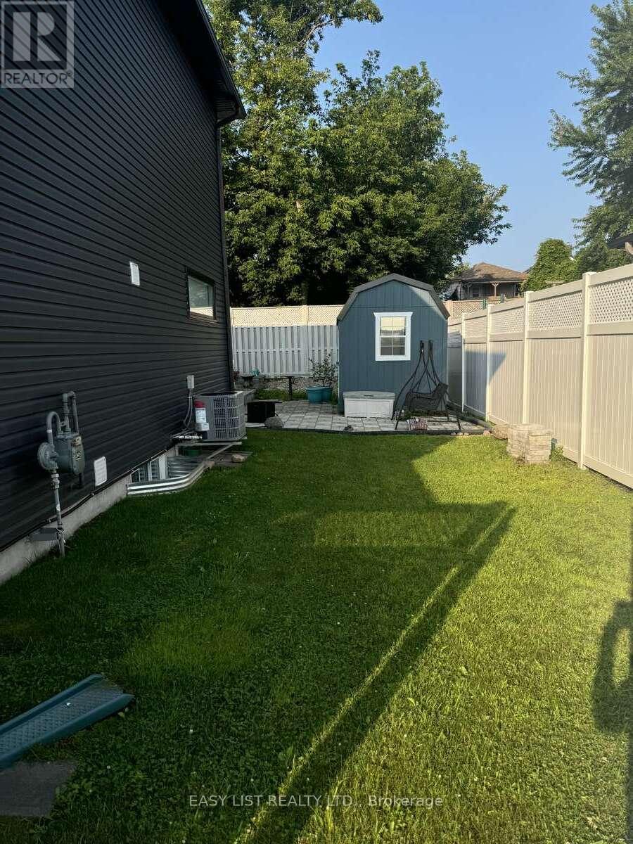 306 Belfort Crescent, Cornwall, Ontario K6H 0H3 - Photo 3 - X12744034