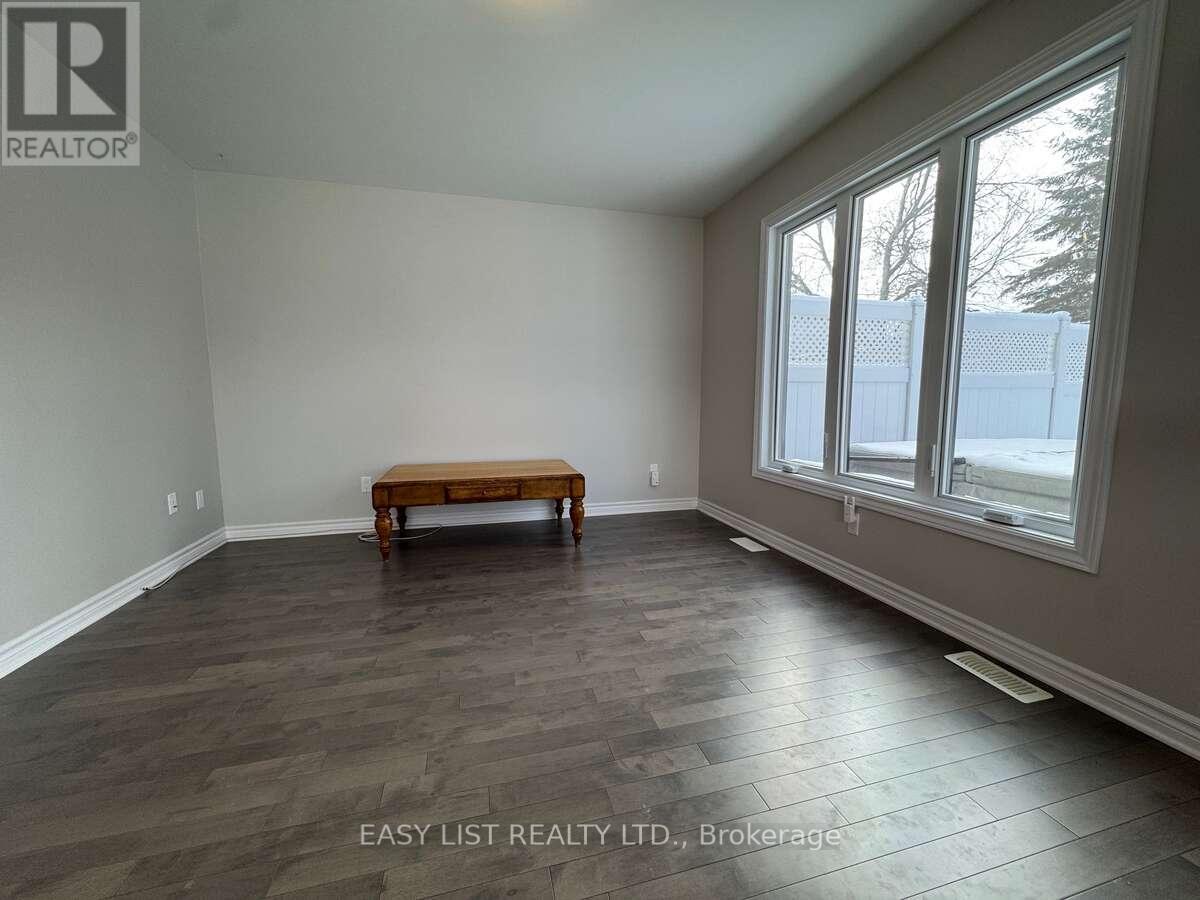 306 Belfort Crescent, Cornwall, Ontario K6H 0H3 - Photo 9 - X12744034