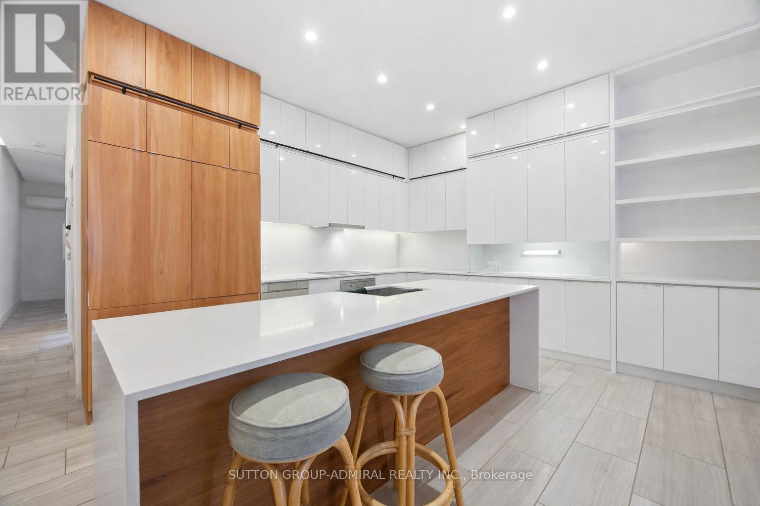 #2 - 1024 QUEEN STREET W, Toronto, Ontario