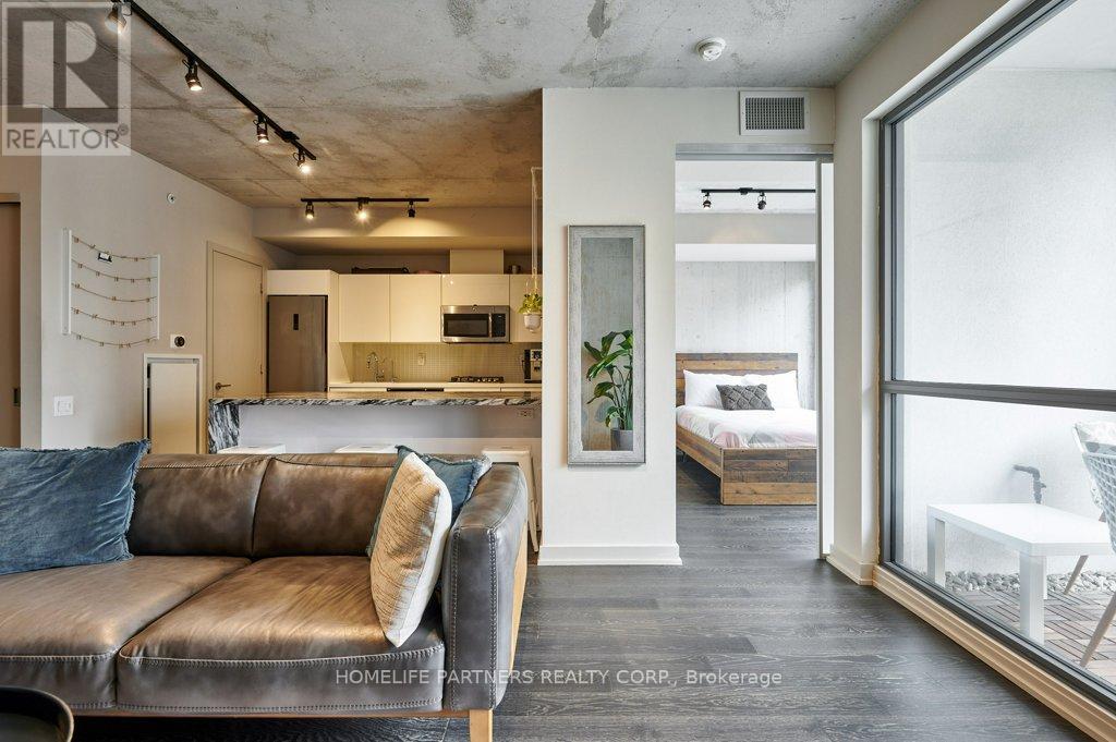 605 - 39 Brant Street, Toronto, Ontario  M5V 0M8 - Photo 17 - C12743992