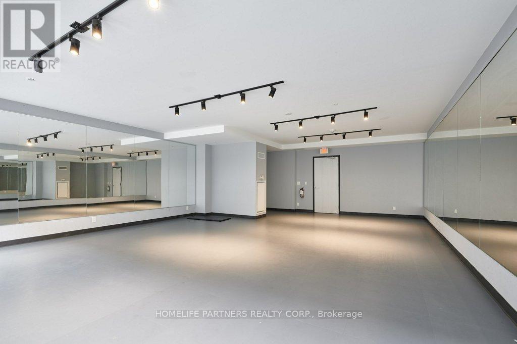 605 - 39 Brant Street, Toronto, Ontario  M5V 0M8 - Photo 36 - C12743992