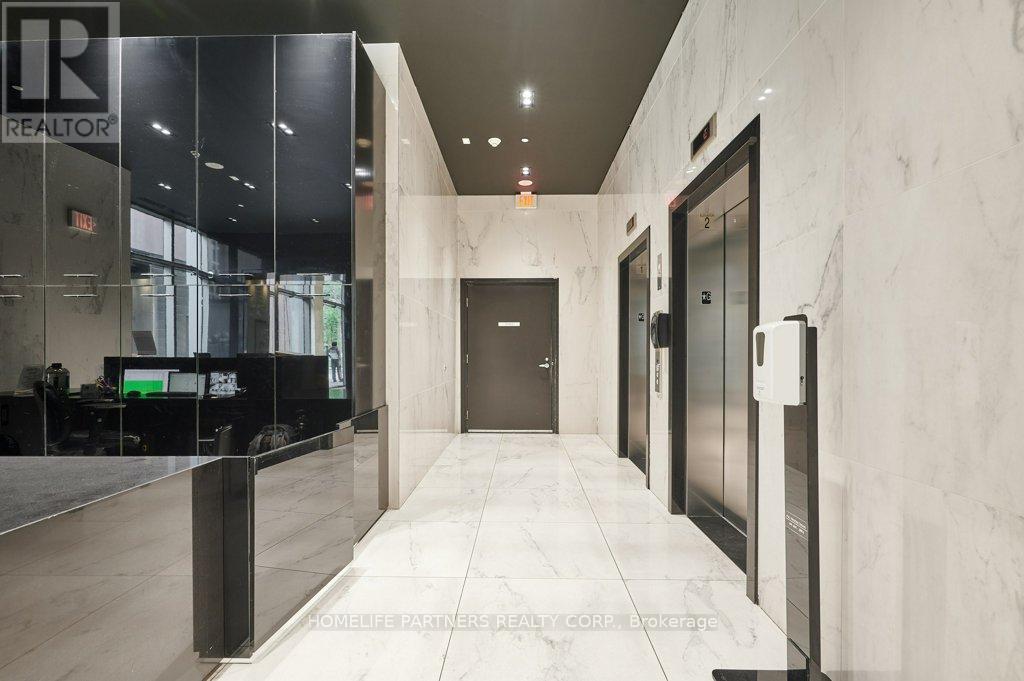 605 - 39 Brant Street, Toronto, Ontario  M5V 0M8 - Photo 38 - C12743992