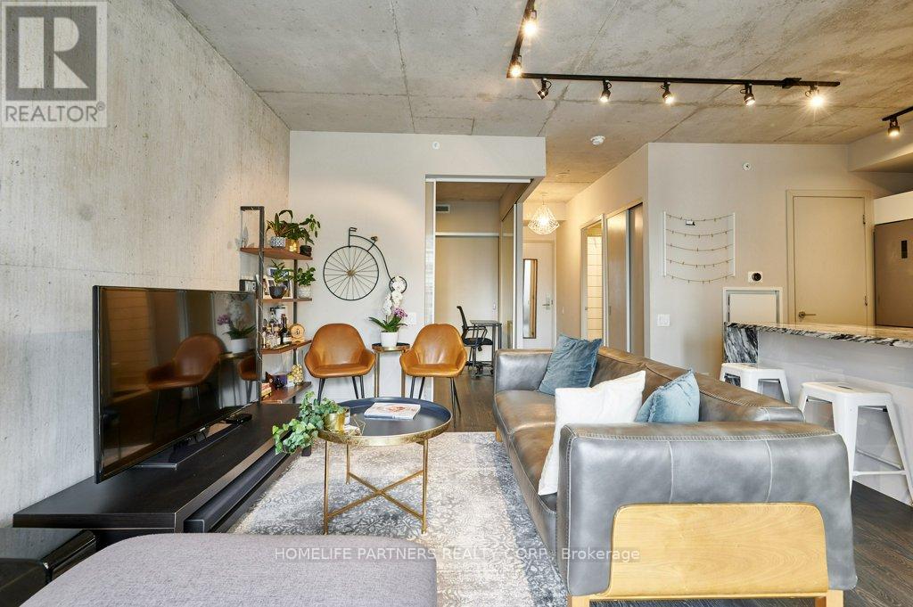 605 - 39 Brant Street, Toronto, Ontario  M5V 0M8 - Photo 9 - C12743992